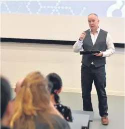  ?? Picture: Elevator. ?? Elevator Dundee Accelerato­r manager Andy Campbell addresses the business showcase event at Dundee University.