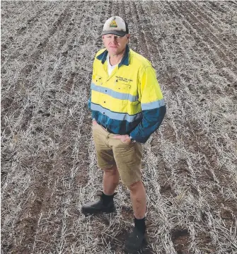  ?? Picture: COLIN MURTY ?? Grain grower Brad Millsteed on his wheat property at Watheroo, 200km north of Perth.
