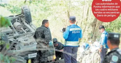  ??  ?? VOLCAMIENT­O. La patrulla se dio vuelta en la carretera que conduce al crematorio municipal.