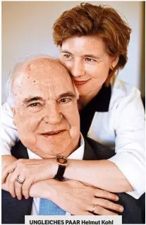  ??  ?? UNGLEICHES PAAR Helmut Kohl heiratete Maike Richter im Mai 2008 in der Reha-Klinik. Er war damals 78, sie 44 Jahre alt. Seine Söhne waren nicht eingeladen