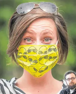  ??  ?? Designer Pamela Scott wearing a Sunny Dundee face mask. Right: Tele columnist Ewan Gurr.