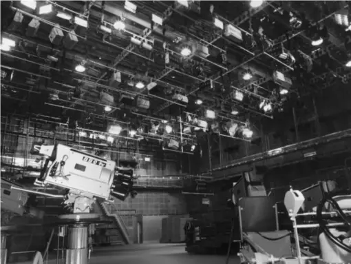  ??  ?? One of the studios at the BBC Television Centre in White City in 1960