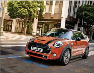  ?? MINI PHOTO ?? The 2018 MINI Cooper SE Countryman is MINI’s first plug-in hybrid model.