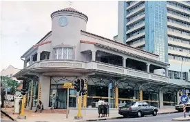  ?? THEN & NOW ?? LOWRY’S Corner on Durban’s Berea in 1992, soon after it was restored.