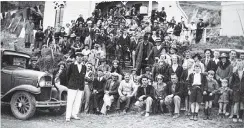  ?? PHOTOS: SUPPLIED ?? The crowd at the regatta, with ‘‘The Commodore’’, Herb Lanham, who built the Hoopers Inlet boatshed, prominent in front next to the car.