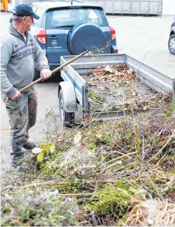  ?? FOTO: ALEXANDER KAYA ?? 13 000 Tonnen Grünschnit­t fallen im Landkreis Tuttlingen jährlich an.