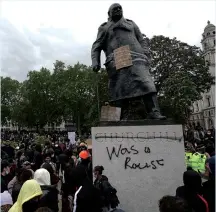  ?? DR ?? Os manifestan­tes estão a vandalizar algumas estátuas