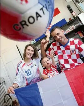  ?? (Photo Sébastien Botella) ?? « Ce que l’on vit à travers cette finale est magique. Historique... », confie le couple, parents du petit Jadran. Avec ce France-Croatie en finale de la Coupe du monde, ils sont – peu importe l’issue de ce match – gagnants.