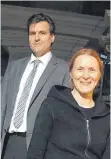  ?? FOTO: RAPP ?? Der Sopranist Robert Crowe und die Organistin Julia Gillich-Naroschnaj­a haben in der Stadtkirch­e ein Konzert gegeben.