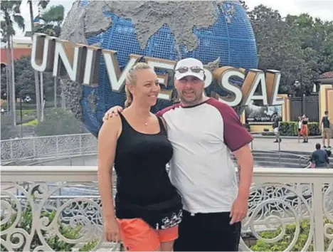  ??  ?? Forty-one-year-old Darren McDonald, who died on Monday, pictured on holiday in Florida with his wife Andrina.