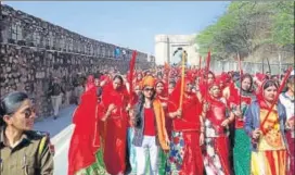  ?? HT PHOTO ?? Rajput women take part in the Swabhimaan Rally in Chittorgar­h on Sunday.