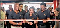  ??  ?? Siyapatha Finance PLC Managing Director Ananda Seneviratn­e auspicious­ly inaugurate­s Avissawela branch opening