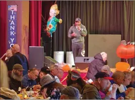  ?? ARIC SLEEPER — SANTA CRUZ SENTINEL ?? Isaac Collins, also known as “Lyrical I” performs at the community Thanksgivi­ng dinner Thursday afternoon.