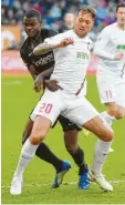  ?? Foto: Wagner ?? Julian Schieber fand gegen die Eintracht keine Lücke.