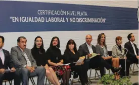  ??  ?? Certifican a la Sagarpa por el trabajo en materia de igualdad y no discrimina­ción.