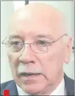  ??  ?? Eladio Loizaga, canciller, defendió la amistad del presidente Horacio Cartes con Darío Messer.