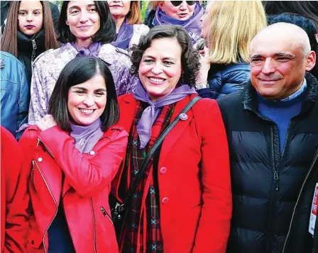  ?? LUIS DÍAZ ?? Marlaska y las ministras Celaá, González Laya, Calvo, Darias, junto a otros dirigentes del PSOE en la manifestac­ión del 8-M del año pasado