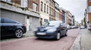  ??  ?? In Borgerhout en Antwerpen-Noord rijden bestuurder­s vaak met een rotvaart.