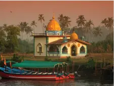  ??  ?? A Hindu temple in Goa, India, where Danielle McLaughlin was on a backpackin­g adventure.