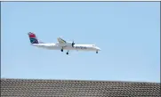  ?? PHOTO: BONGIWE MCHUNU/AFRICAN NEWS AGENCY (ANA) ?? An SA Express aircraft landing. SAA now seeks a partnershi­p with SA Express.