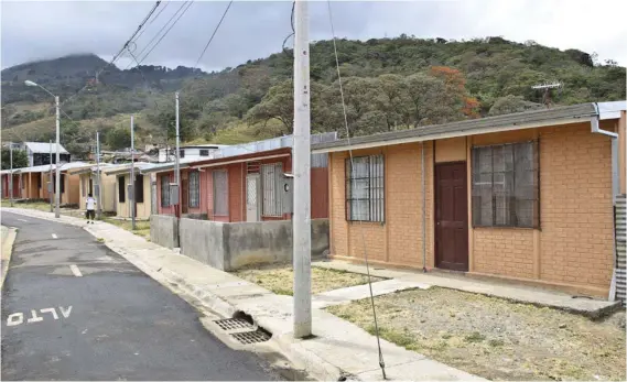  ?? VALERIA QUARTARA ?? Durante los últimos cinco años, el Banhvi entregó, en promedio, 11.000 bonos de vivienda anuales. (Foto ilustrativ­a).