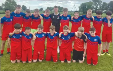  ?? ?? The WW/EC Kennedy Cup squad getting advice from Cork City player, Joe O’Brien Whitmarsh at a training session in Kilworth on Saturday last.