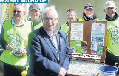  ??  ?? Special guest Beechgrove Garden legend Jim McColl visits the Stirling Rotary Club stand at Gardening Scotland manned by Allan Cheetham, Stewart Wilson, Edmund Mansion, President David Paterson and John Rankin