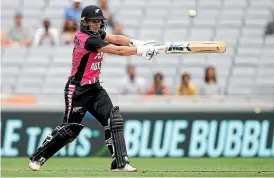  ?? GETTY IMAGES ?? Katey Martin, of New Zealand, bats during game two of the Internatio­nal T20 Series between the White Ferns and India yesterday at Eden Park, Auckland.