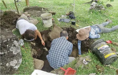  ?? FOTO ?? Excavacion­es llevadas a cabo en la vereda Alto Seco de San Andrés de Cuerquia, donde se hicieron cuatro cortes de tierra (en terrazas) para recuperar los restos arqueológi­cos.
