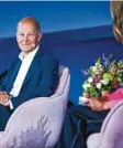  ?? Foto: Breuelbild ?? Fühlt sich in Talkrunden sichtlich wohl: Kanzlerkan­didat Olaf Scholz (SPD) bei „Brigitte Live“.