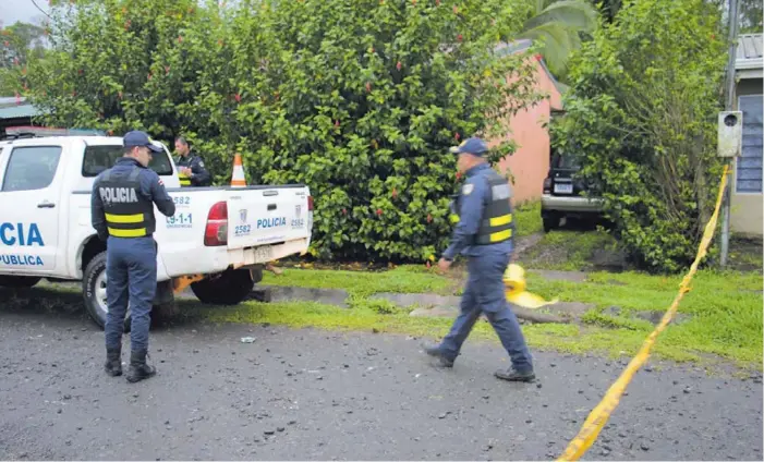  ?? REINER MONTERO. ?? Esta es la vivienda en la ciudadela Nuevo Caribe, en Cariari de Pococí, Limón, donde asesinaron a tres jóvenes el domingo pasado.