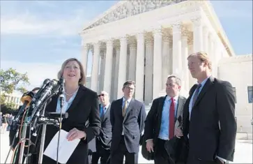  ?? Kevin Wolf AP Images for Samsung ?? THE HIGH COURT sent the Apple-Samsung case back to an appeals court to decide on how much the design features of the iPhone contribute­d to its value. Above, Samsung attorney Kathleen M. Sullivan in October.