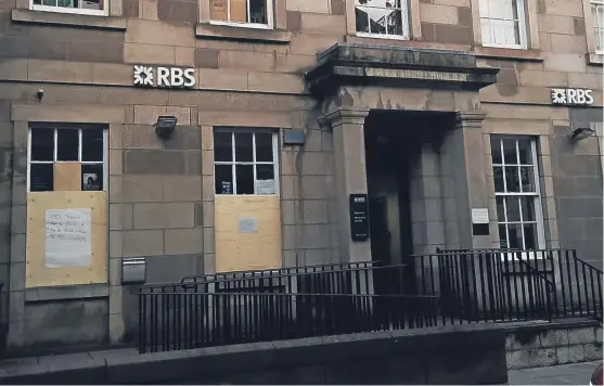  ??  ?? The Kirriemuir branch of the RBS that was raided in 2014.