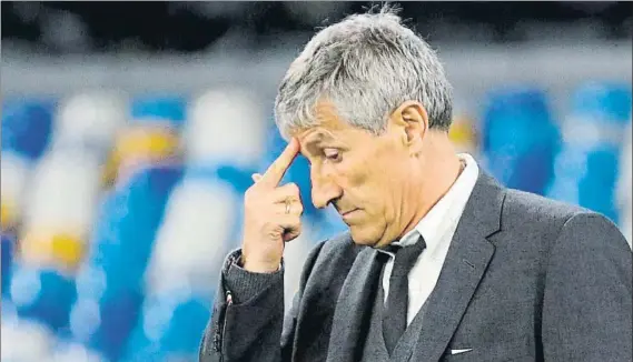  ?? FOTO: EFE ?? Quique Setién, pensativo
Mañana cumple 70 días en el banquillo del Barça con la ilusión de un juvenil y la experienci­a vital de sus 61 años, una mezcla ideal en una etapa complicada