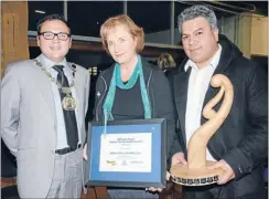  ??  ?? Volunteer winners: From left, Porirua mayor Nick Leggett with Partners Porirua’s Michelle Robinson and Henry Samia.