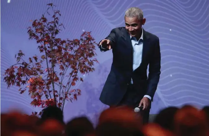  ?? HÅKON MOSVOLD LARSEN / NTB SCANPIX ?? Barack Obama i sitt ess idet han entrer scenen på Oslo Business Forum.