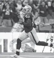 ?? Eduardo Verdugo / AP ?? Jamize Olawale, fullback de los Raiders de Oakland en la NFL.