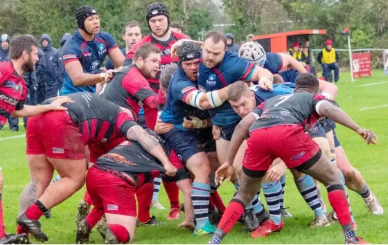  ?? Picture: S2S Photograph­y ?? Rams faced driving rain and a stiff challenge from Old Redcliffia­ns, but held on to their top spot with a thrilling win