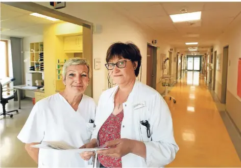  ?? RP-FOTOS: EVERS ?? Elke Engels-Küpper ist für die pflegerisc­he Leitung in der Notfallamb­ulanz verantwort­lich, Brigitte Ritter-Claas für die ärztliche Leitung.