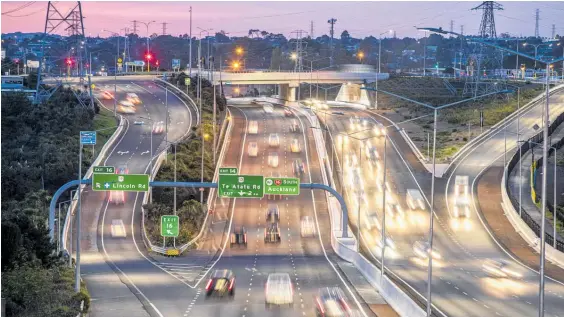  ?? Photo / NZME ?? Travel on the Northweste­rn Motorway at rush hour is set to become less of a start-stutter nightmare for West Auckland drivers.