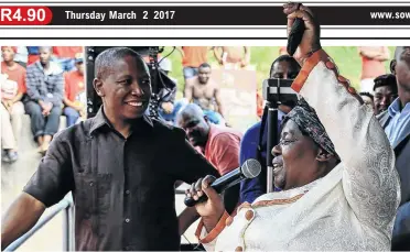  ?? PHOTO: SIMPHIWE NKWALI ?? EFF commanderi­n-chief Julius Malema and Bonginkosi Khanyile's mother Phumzile Khathini address supporters outside the Constituti­onal Court yesterday. Khanyile was granted bail yesterday.