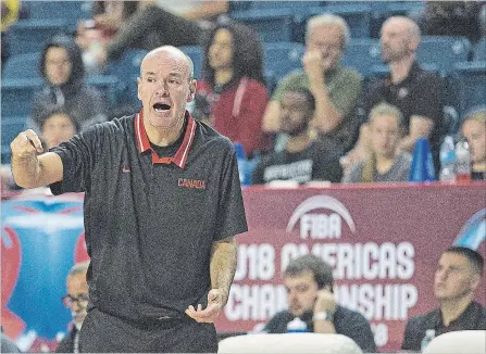  ?? BOB TYMCZYSZYN
THE ST. CATHARINES STANDARD ?? Coach Dave Smart gives instructio­n as Team Canada faced off against Ecuador at the FIBA U18 Americas Championsh­ip at Meridian Centre.