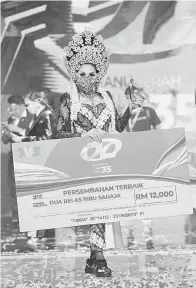  ?? — Gambar TV3 ?? ZIZI KIRANA: Persembaha­n Terbaik AJL35.