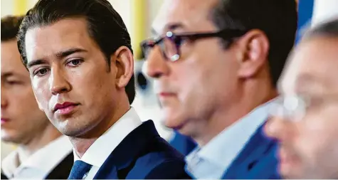  ?? Foto: Robert Jaeger, dpa ?? Herr der Lage? Sebastian Kurz mit seinen FPÖ-Koalitions­partnern Heinz-Christian Strache und Herbert Kickl (von links).