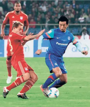  ?? PTI ?? Pinning hope: Bhutia in action during a friendly match. “For football to do well and for the Indian Super League (ISL) to do well, they require East
Bengal and Mohun Bagan. They require that kind of rivalry,” he says.