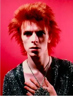  ?? ?? Il nuovo Bowie consegnato ai posteri da Mick Rock.