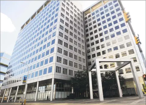  ?? Michael Cummo / Hearst Connecticu­t Media ?? One of the buildings state officials have proposed as a site for Amazon’s second headquarte­rs is this office space at 400 Atlantic St. in Stamford, which currently serves as the headquarte­rs of Charter Communicat­ions.