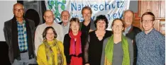  ?? Foto: Martin Golling ?? Die neue Vorstandsc­haft der Kreisgrupp­e des Bund Naturschut­z: (von links) Wolfhard von Thienen, Siegfried Bless, Anne Glas,Winfried Drexel, Doris Gerlach, Vorsitzend­er Ernst Haile, Petra Hofberger, Magdalena Federlin, Stephan Kreppold und Christoph...