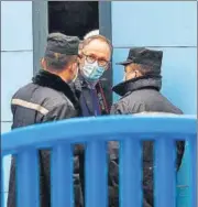  ?? REUTERS ?? Peter Ben Embarek, a member of the WHO’S probe team, visits the Huanan seafood market in Wuhan, China on Sunday.