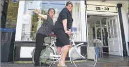  ?? Picture: Andy Payton FM4811152 ?? Amanda, left, and Karen ready to get on their bike and shut down Think Cakes after 10 years